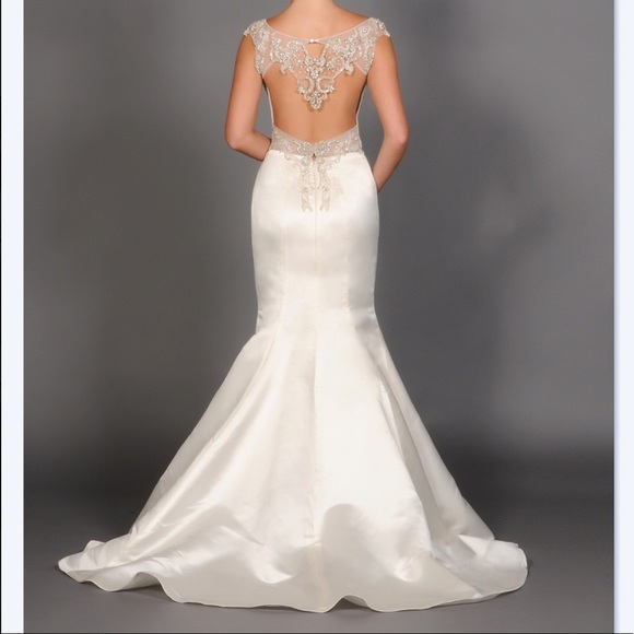 Dresses & Skirts - Open Back Wedding Dress